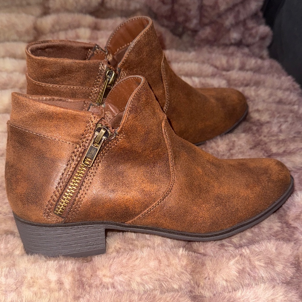 New Sun+Stone Womens Adelinee Brown Faux Leather zippered Ankle Boots Shoes,sz 6 - Picture 8 of 11